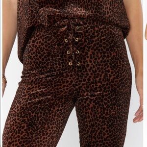 Velvet Cheetah cam cam bells!